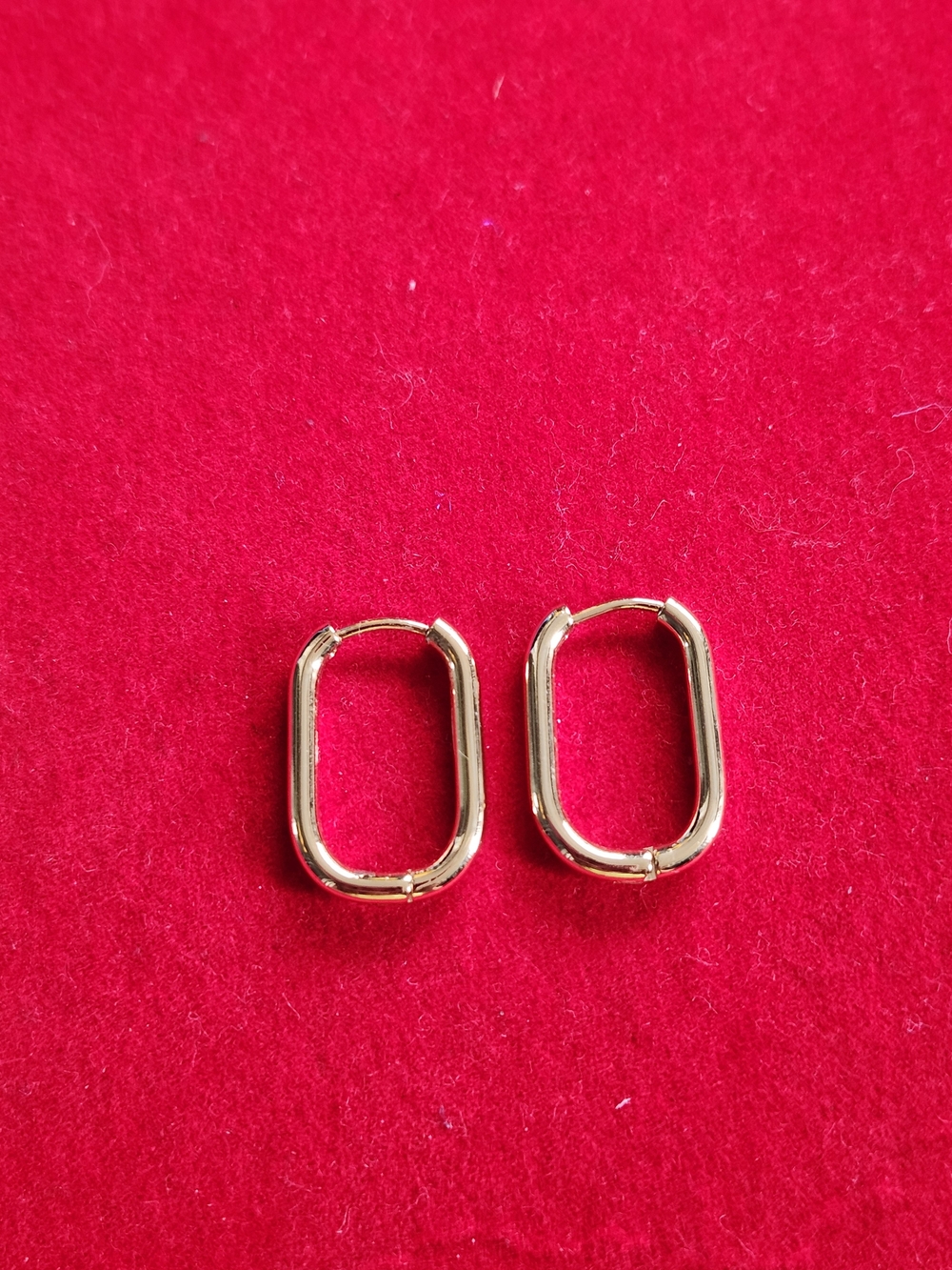 Gold Oval Hoop Earrings for Women - Classic Gold Tone